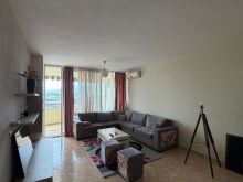 jepet me qera apartament 2+1+2, rruga e portit 500 euro