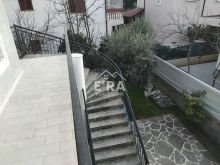 Jepet vile me qera ,Durres