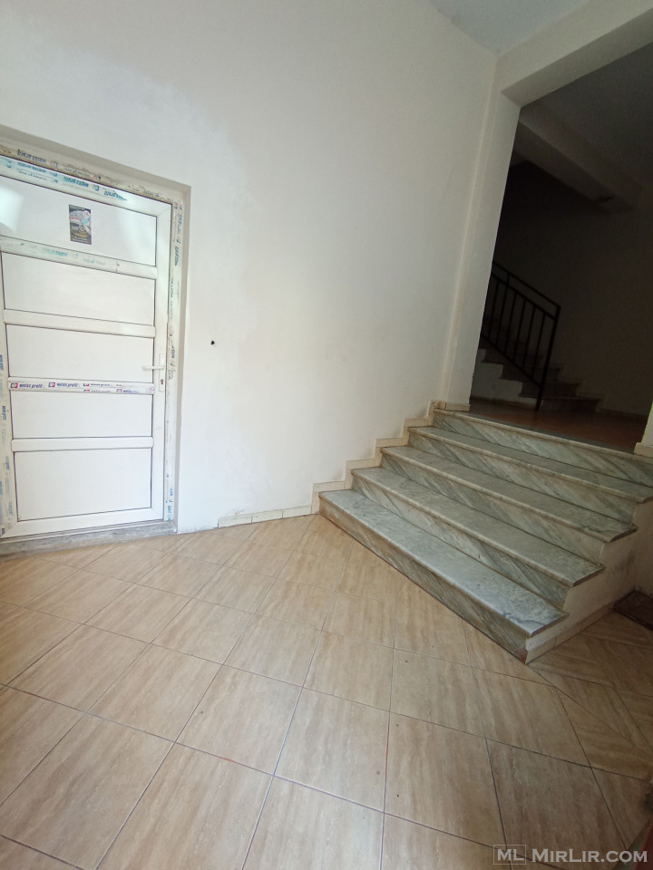 Garsoniere per shitje - thumbnail 4