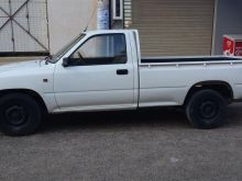 Toyota hilux 2x4