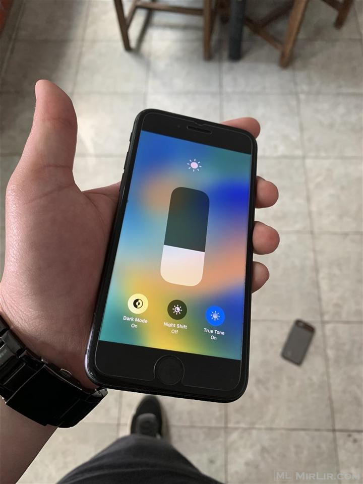 iPhone 8