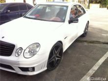 Mercedes Benz  E 63 AMG -05