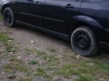 Ford Focus 1.6 benzin -00  Edhe per pjes