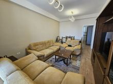 0677157705  Apartament 2+1 Me Qira në Durrës