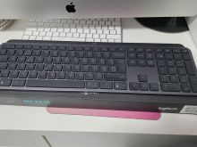 Logitech MX Keys Swiss Graphite tastiera
