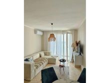 0698329326 JAPIM ME QIRA APARTAMENT 1+1 TE SHKEMBI KAVAJËS