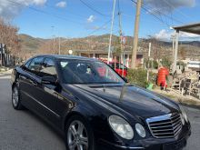 Mercedes E klas 220 Naft Avangard Full Option i vecant 2007
