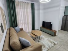 SHITET APARTAMENT 1+1 PRANË HOTEL ADRIATIK