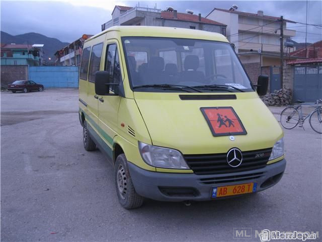 MERCEDES SPRINTER 208 CDI -01
