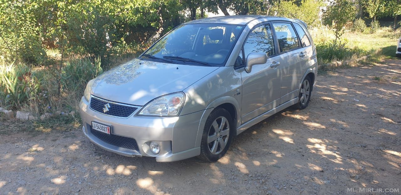 Suzuki Liana