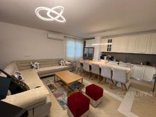 APARTMENT FOR RENT 2+1+2 IN THE CENTER OF DURRES!!`