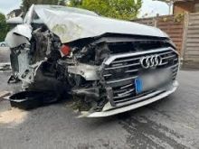 BLEJMË VETURA TË AKSIDENTUARA