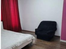 Leshoj banese me qera
