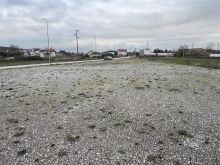 Shitet parcella 22 ari te rruga perlepnices me qasje ne rrug