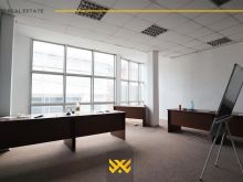 Objekt 340m² me QIRA në Qendër.