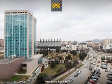Zyre 200m² me QIRA në Pejton.