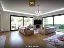 Shtëpi 360m² për #SHITJE në Sofali.