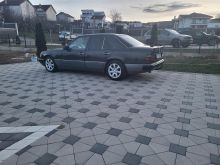 Mercedes 250 w124