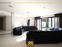 Shtëpi 250m2 në shitje në Bërnicë.