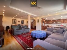 Shtëpi 300m² me QIRA në Sofali.