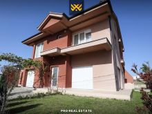 Shtëpi 450m² në SHITJE në Lagjen Qëndresa.