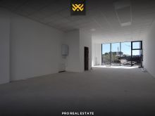 Lokal / Zyrë 81.74m² me #QIRA në Veternik.