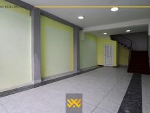 Lokal 100m² me QIRA në Qendër.