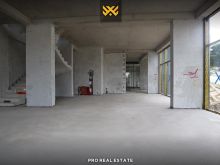 Lokal 270m² me #QIRA te Rruga C.