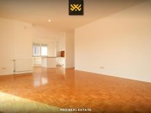 Banesë 130m² + 100m² me QIRA në Lagjen e Spitalit.