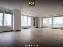Banesë - Zyre 150m² + 120m² me QIRA në Lakrishtë.
