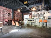 Shtëpi - Lokal 300m² me QIRA në Dardani