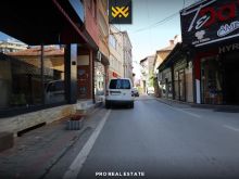 Lokal - Zyre 270m² me QIRA te 4 Llullat.