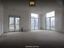 Shtëpi 517m² për #SHITJE në Royal Green Residence.