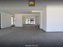 Lokal 114m² me QIRA në Rrugën C.