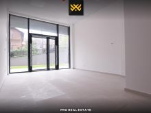 Lokal – Zyre 28.20m² në SHITJE në Bregun e Diellit.