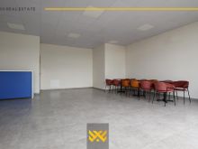 Lokal 63m² me #QIRA në Emshir – Kalabri. 