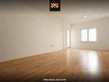 Banesë - Zyre 86m² me QIRA në Rrugën B.