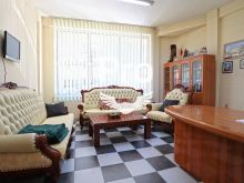 Lokal 130m2 me #QIRA në Qendër.