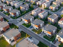 Shtëpi 200m² në SHITJE në Lagjen Qershia.