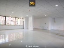 Lokal 100m² me QIRA në Rrugën B.
