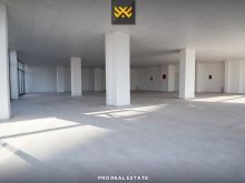 Lokal - Zyre 300m² me QIRA në Bresje.
