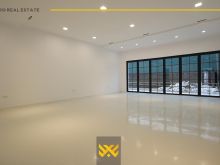 Lokal 244m² me QIRA në Bregun e Diellit.