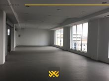 Lokal 200m2 me #QIRA në Fushë Kosovë.