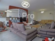 Banesë 131.5m2 në #Shitje në rrugen C. 
