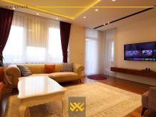 Shtëpi 320m² në SHITJE te Përroi i Njelmët.