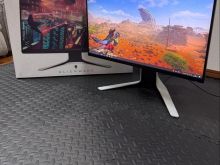 Monitor 27\'\' me 240hz Dell Alienware AW2720HF
