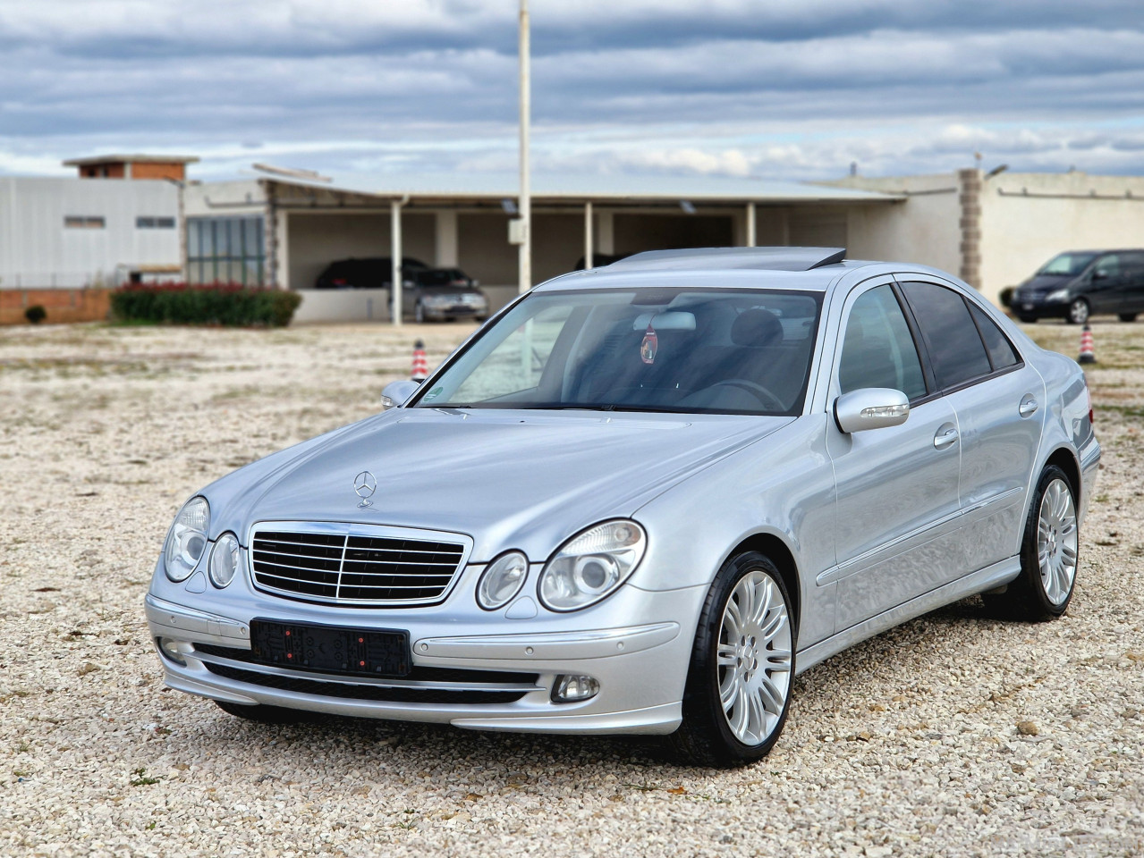 GAZ+BENZIN E200 KOMPRESSOR