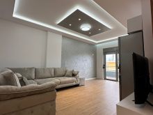 🏡 APARTAMENT 2+1 NË SHITJE – LUNGOMARE, VLORË