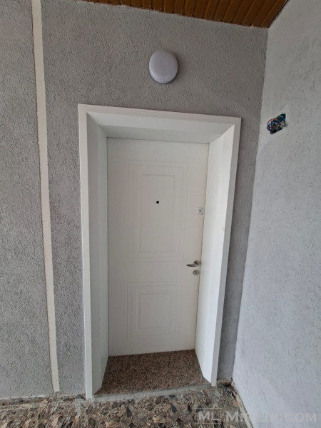 📍Shkoder Dergut💥Shitet 2+1 plus papafingo💥 Adresa: Dergut  Siperfaqja: 80m2+ 25m2( papafingo)  Kati: 3 Çmimi: 120 miljon leke 📞Nr kontakti +355688528543 - thumbnail 3