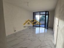 Shitet apartament 2+1+2 te Rezidenca White Hill, Currila.